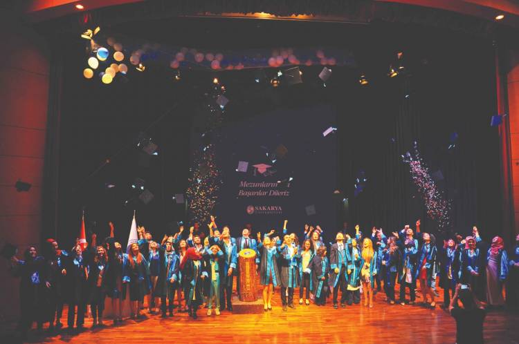 Mezuniyet Törenimiz 10 Ağustos 2021 Salı günü yapılacak