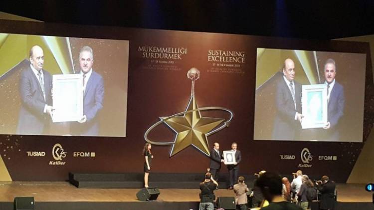 SAÜ'ye Mükemmellik Elçisi Ödülü